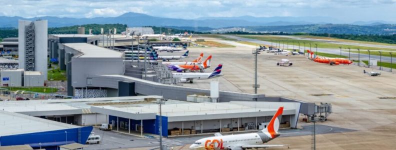 Energia crítica em aeroportos com retificadores industriais e baterias VRLA. Veja como garantir energia ininterrupta no Aeroporto de Confins.